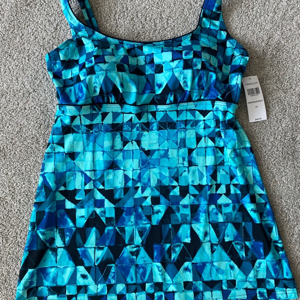 NWT Coldwater Creek Long Tankini top with built in soft cup bra, size 14.